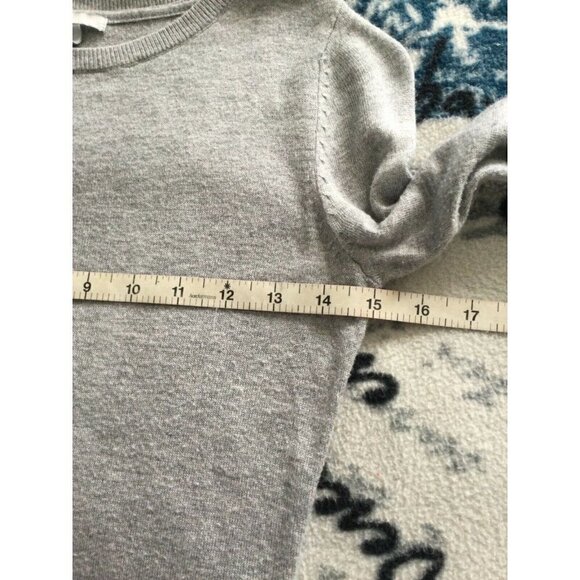 H&M Women’s Wool Blend Sweater Top Heather Gray W/Button Accents Sz XS - Picture 7 of 9